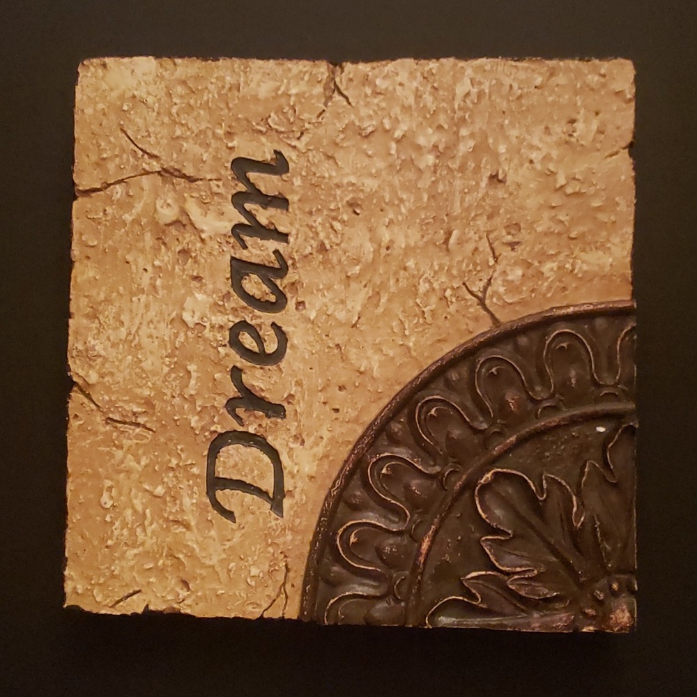 NWOT DREAM Resin Wall Plaque